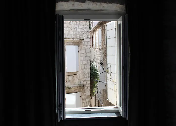 Mala Porta Konukevi Trogir